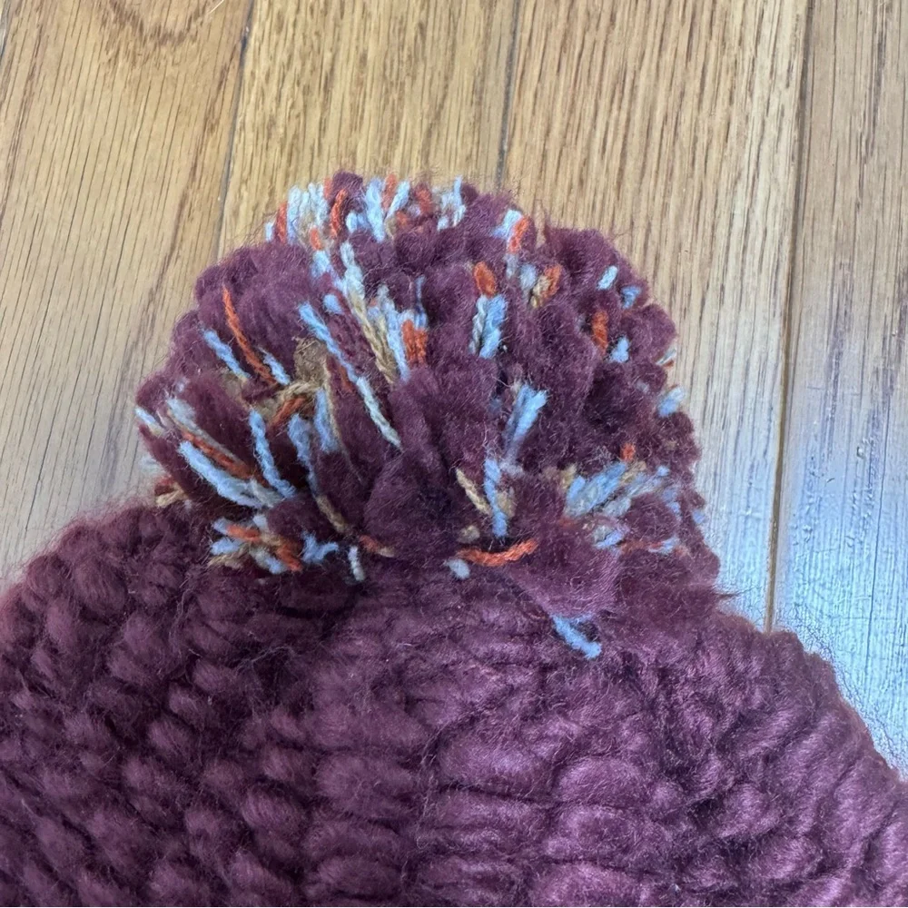 The North Face Cozy Chunky Cabin Winter Beanie Burgundy One Size
